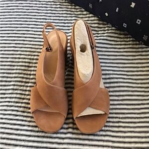 **New” no box, Clarks Artisan Maritsa Lara Suede platform wedge sandal! 8M